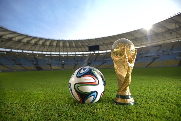 罗马诺：曼联已告知莱比锡准备正式报价谢什科